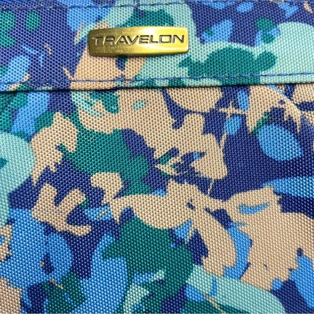 Travelon~Wristlet\ Wallet, Floral Geometric Blues & Tan, Excellent Condition! - Picture 6 of 13